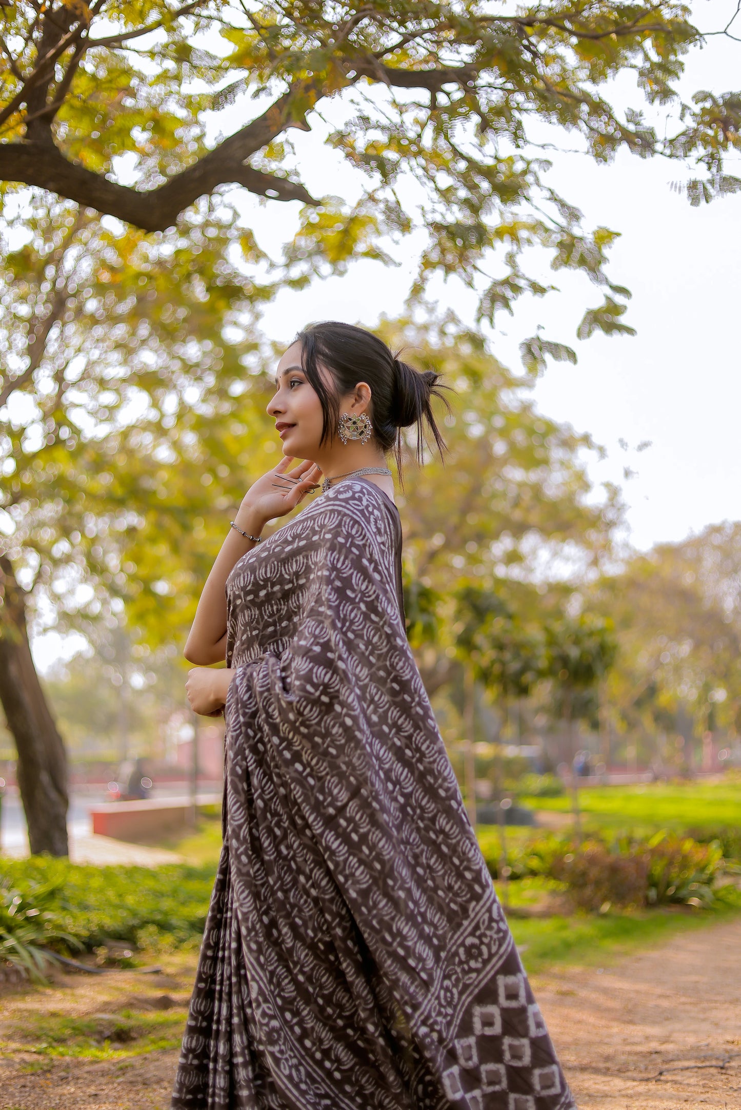 Kamal Booti Indigo daabu Hand Block Print Pure Cotton Saree