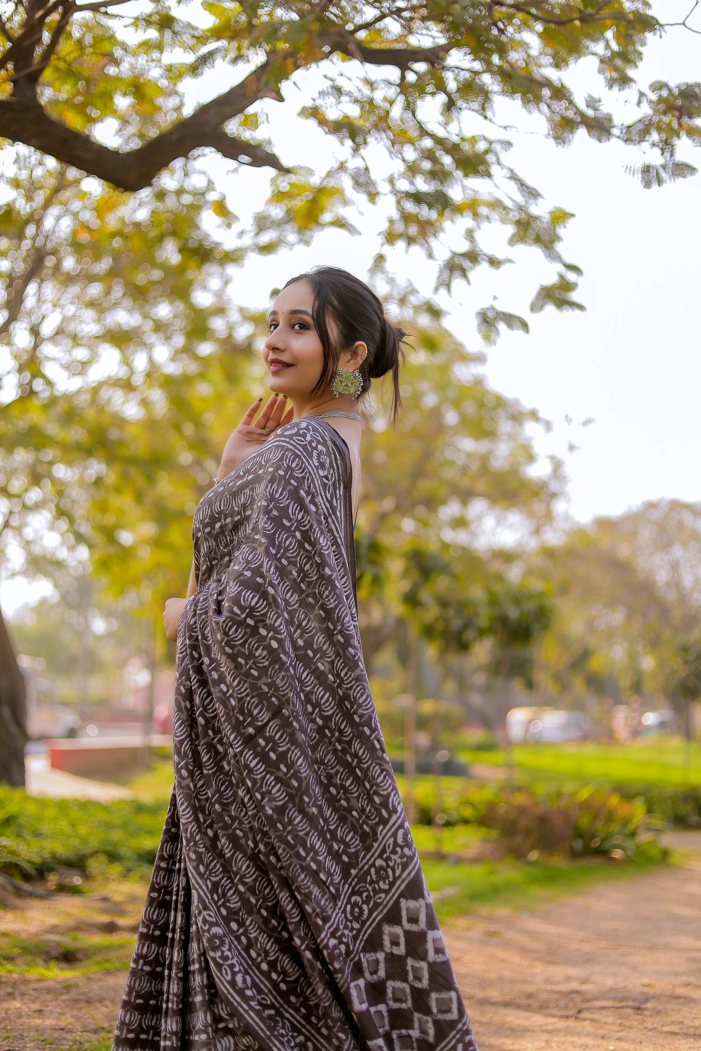 Kamal Booti Indigo daabu Hand Block Print Pure Cotton Saree