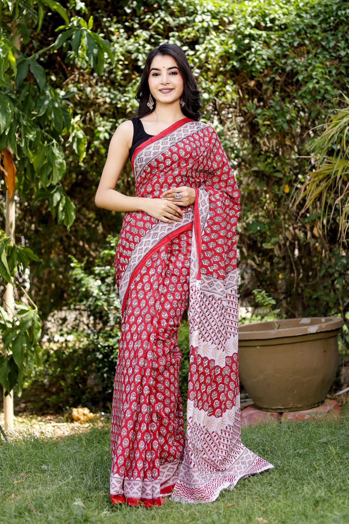 Red Bootie Rapid Gadh Hand Block Print Pure Cotton Saree