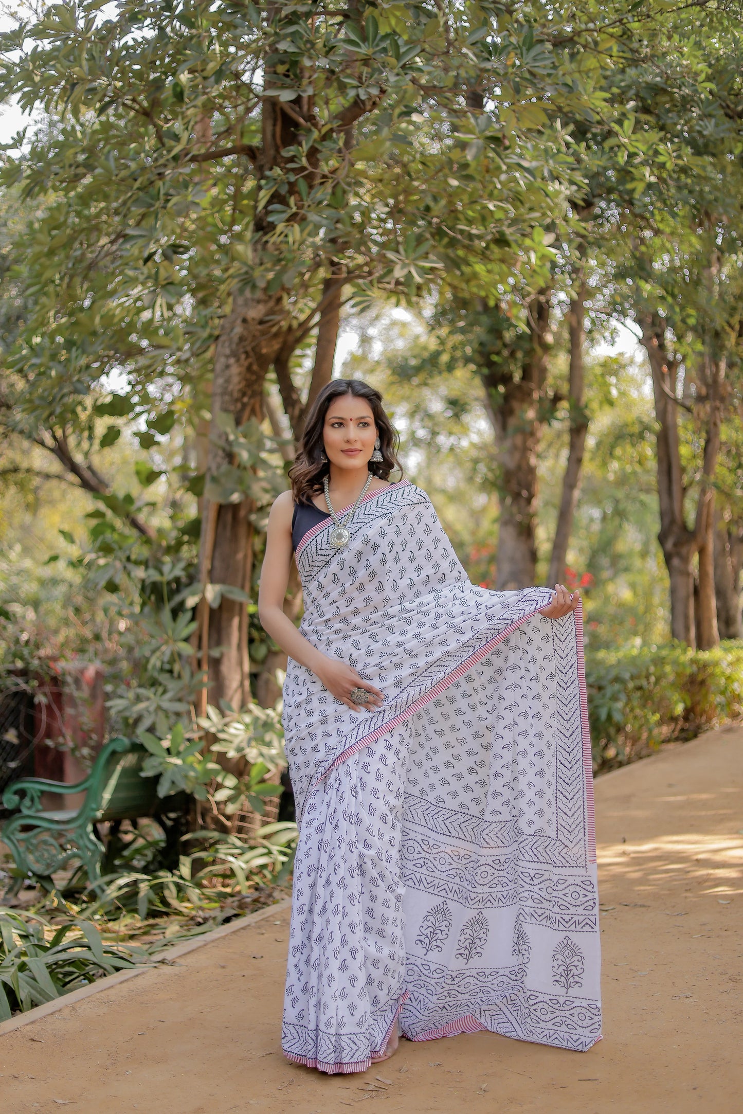 White kairi Hand Block Print Pure Mul Cotton Saree