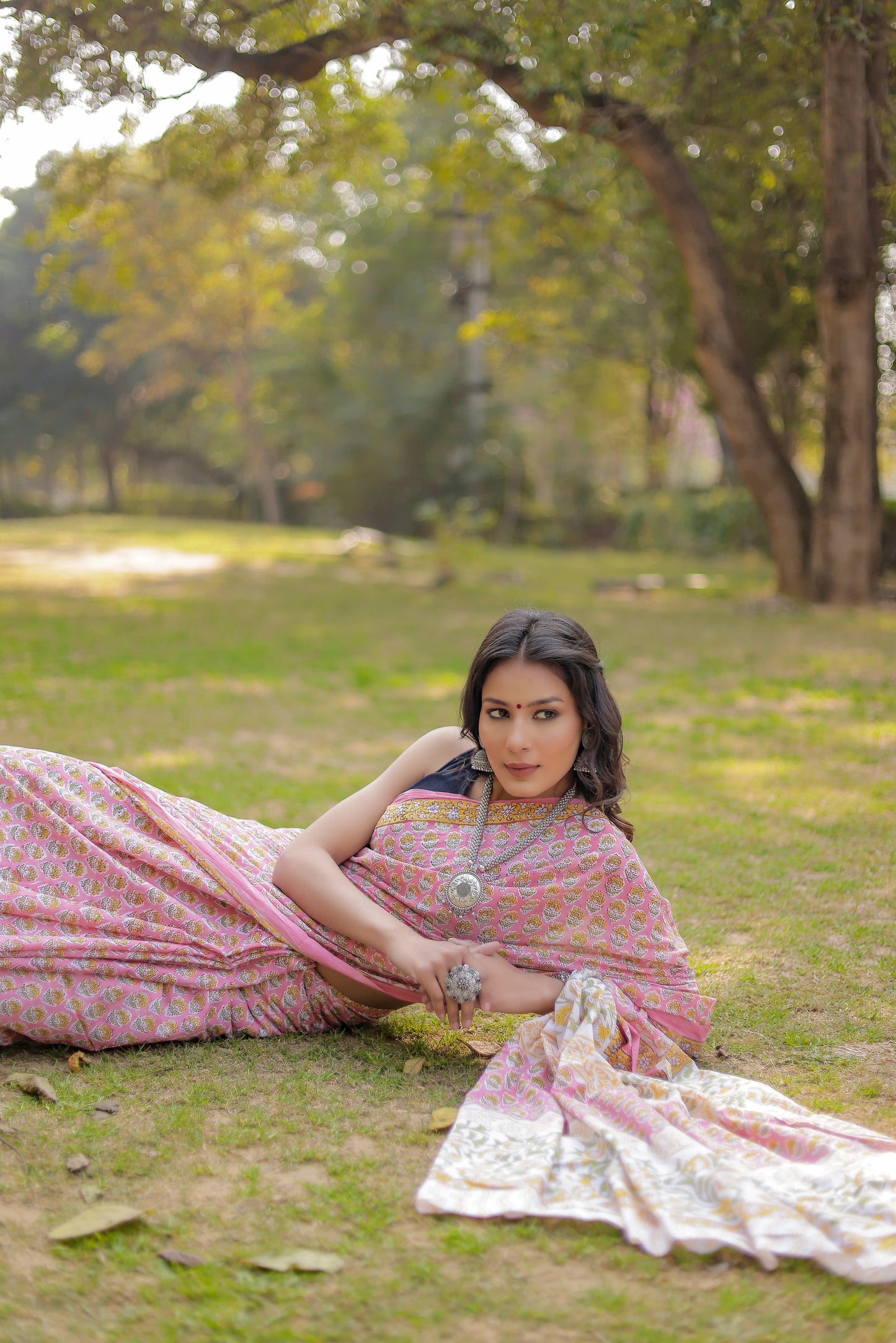 Rapid gadh pink booti Hand Block Print Pure Cotton Saree
