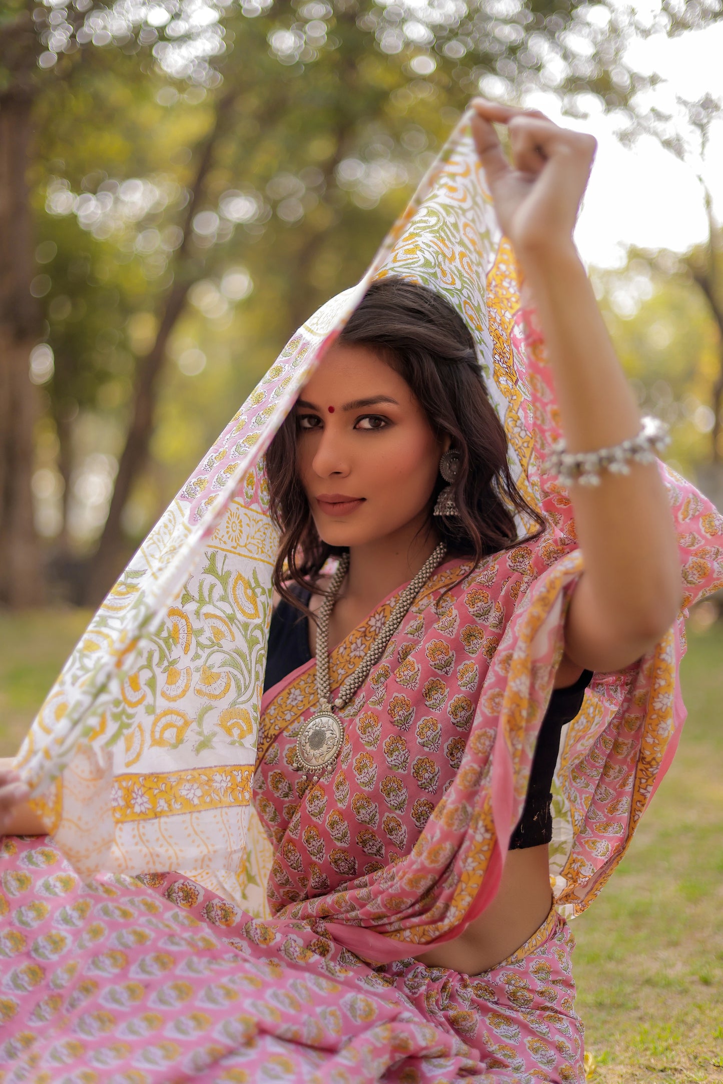 Rapid gadh pink booti Hand Block Print Pure Cotton Saree