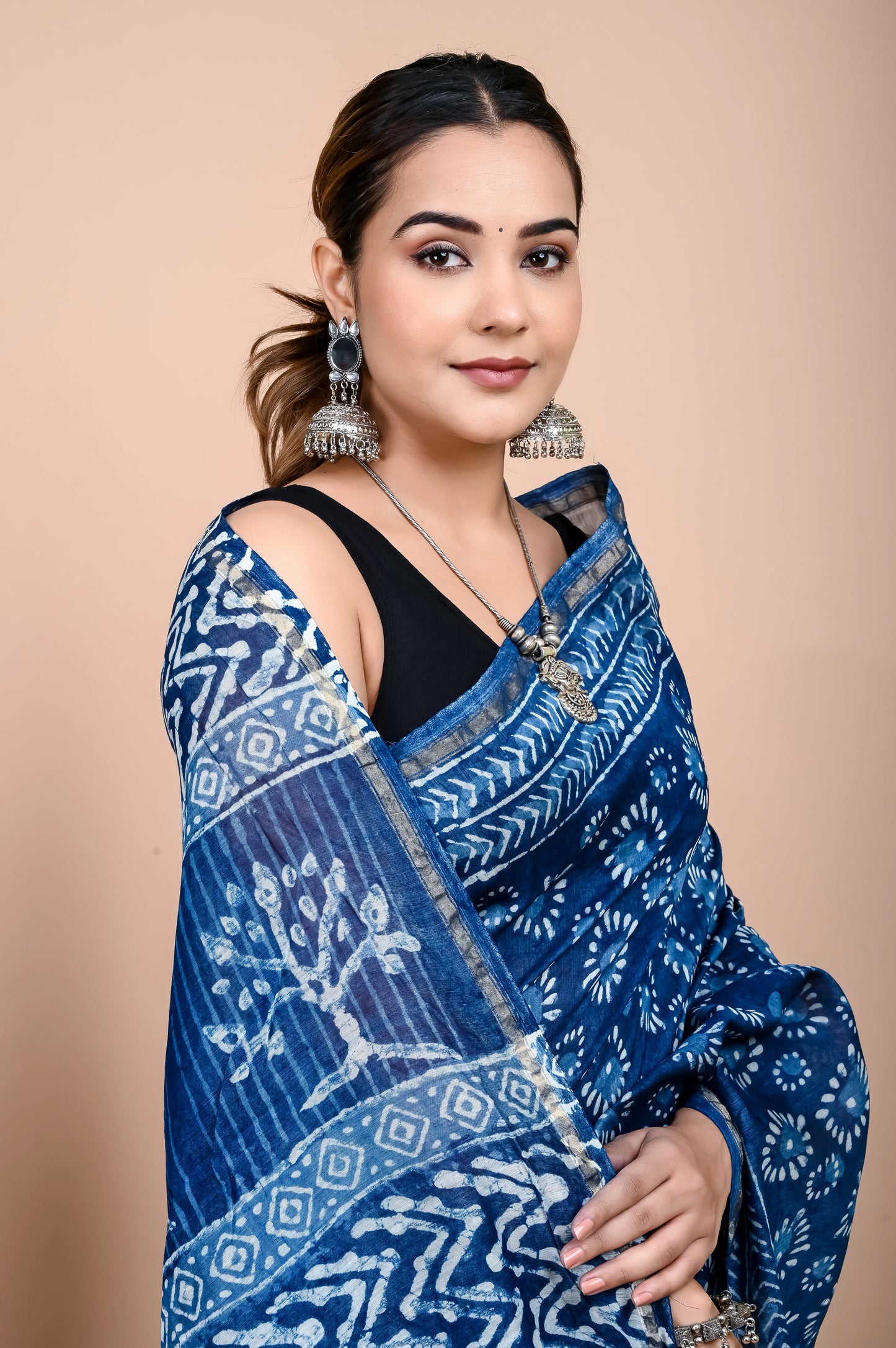 Hand Block Printed Chanderi Silk Saree (Indigo Daabu)