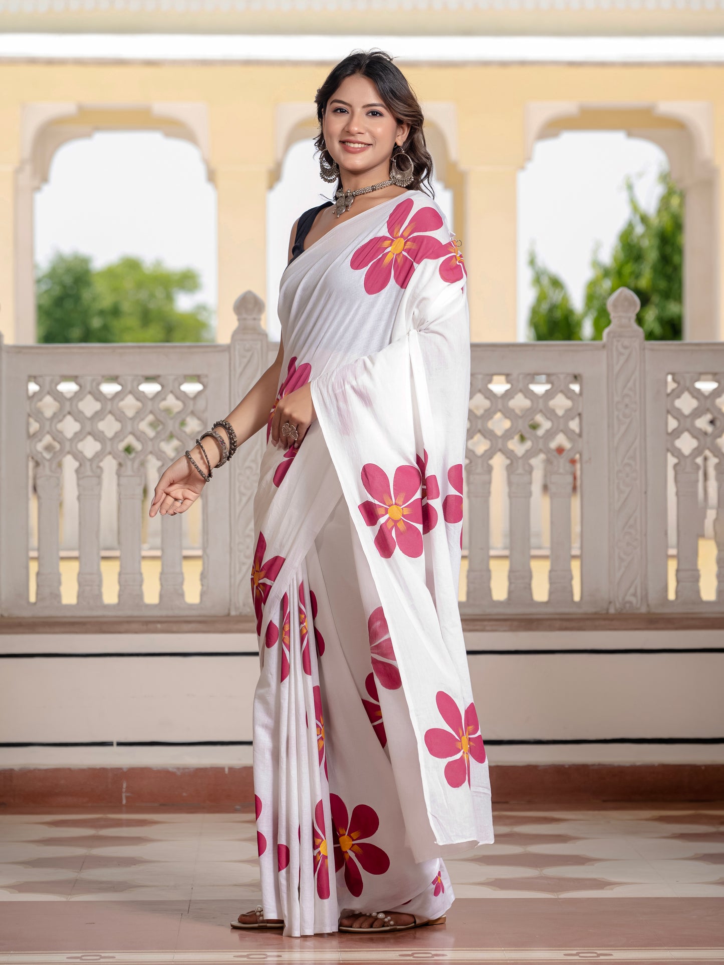 White Hand Printed Pure Mul Cotton Saree