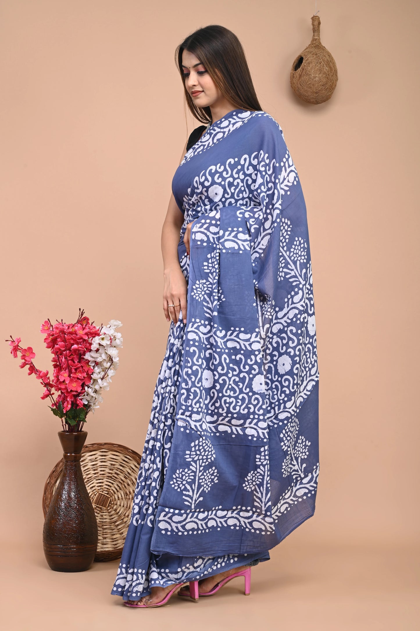 Hand Block Printed Mul Cotton Saree (Batik)