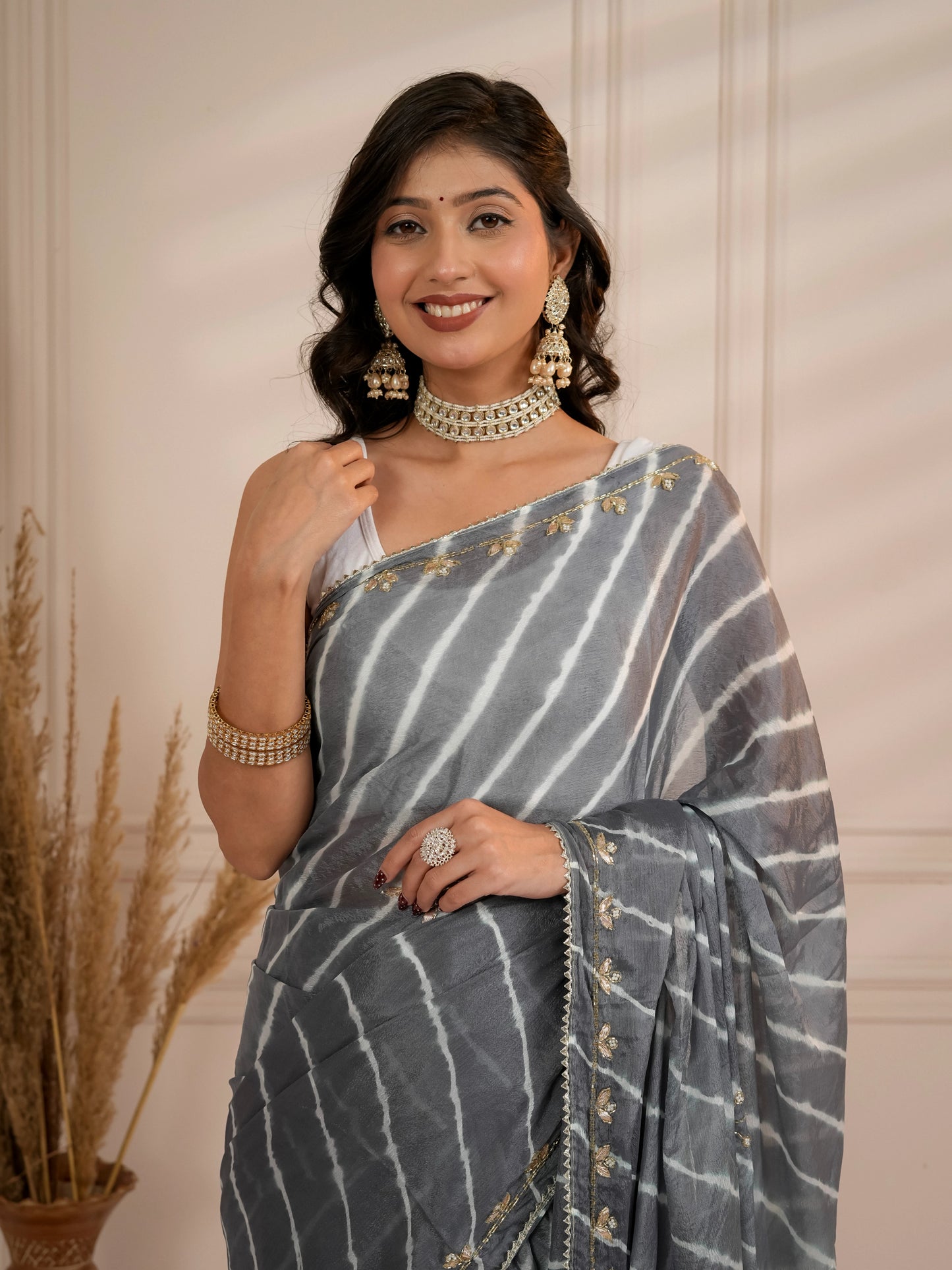 Grey lehriya