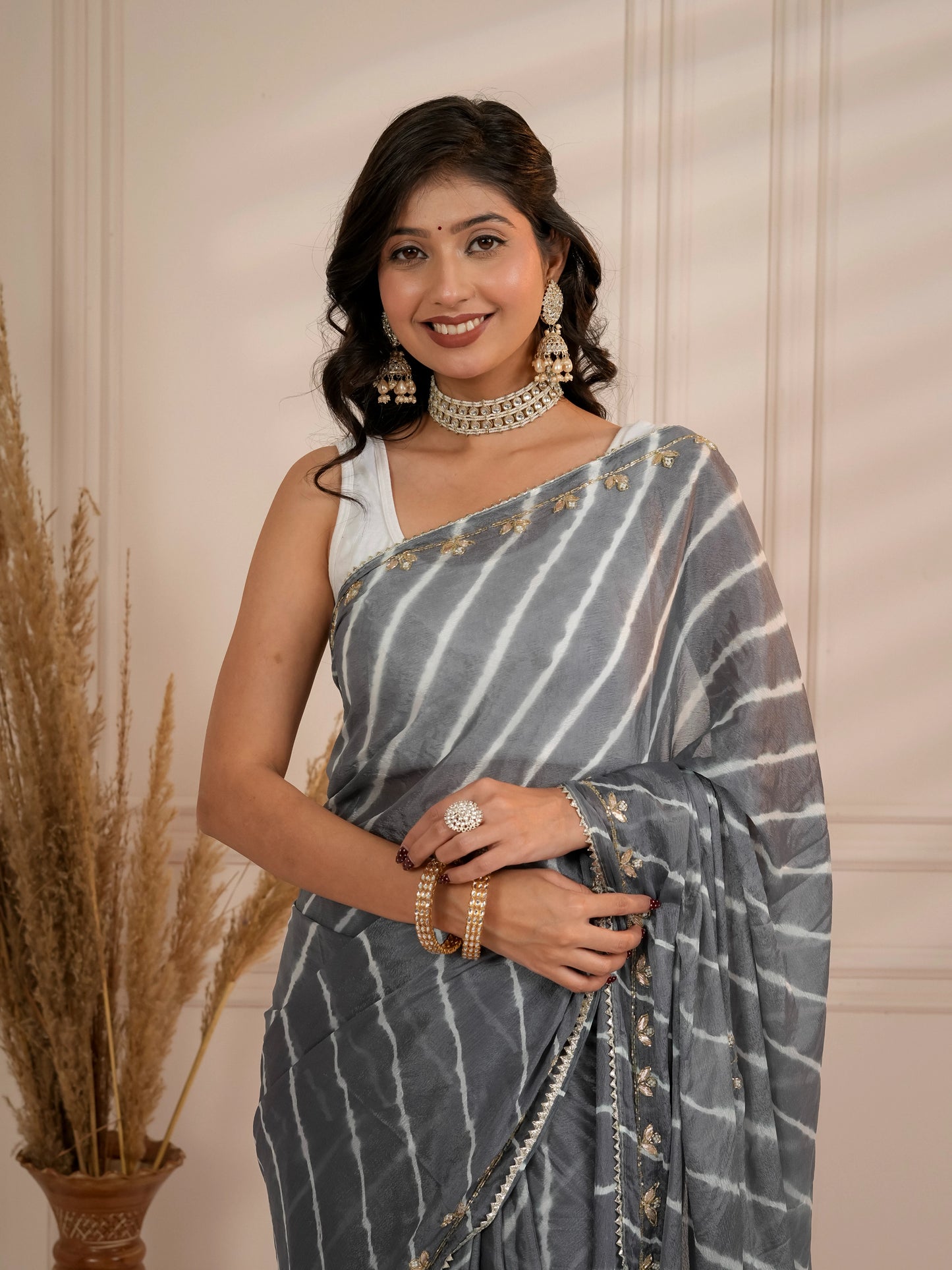 Grey lehriya