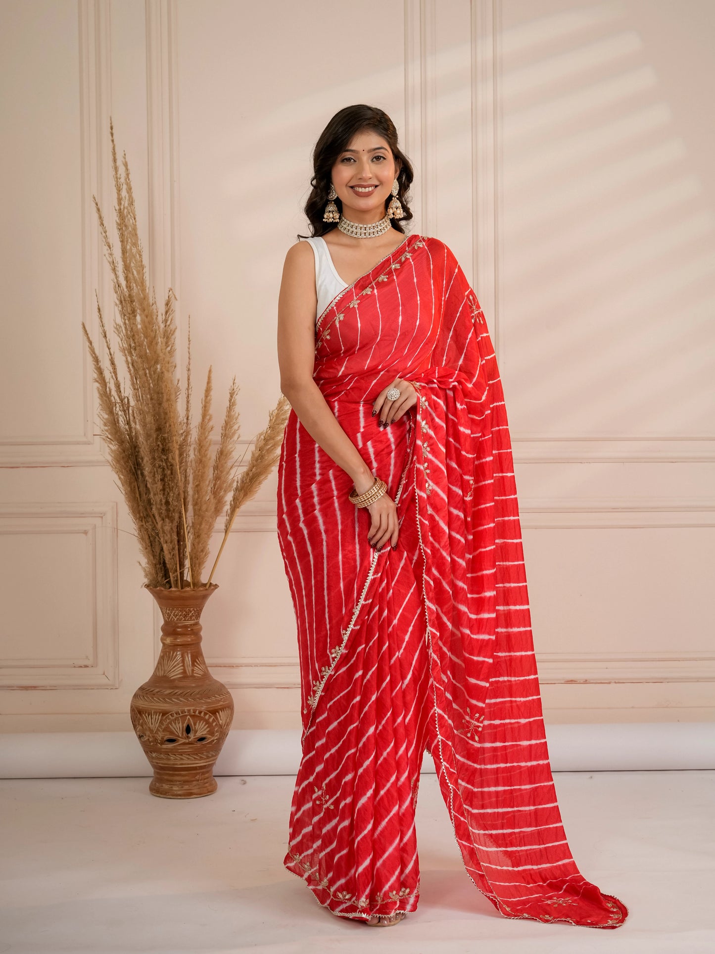 Red lehriya with hand work