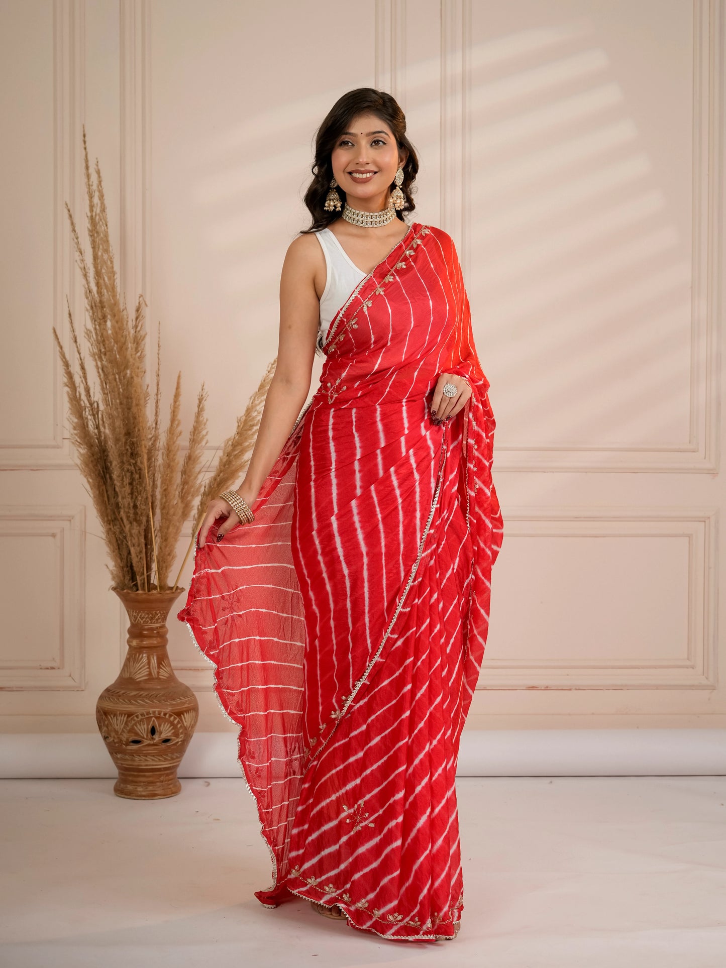 Red lehriya with hand work
