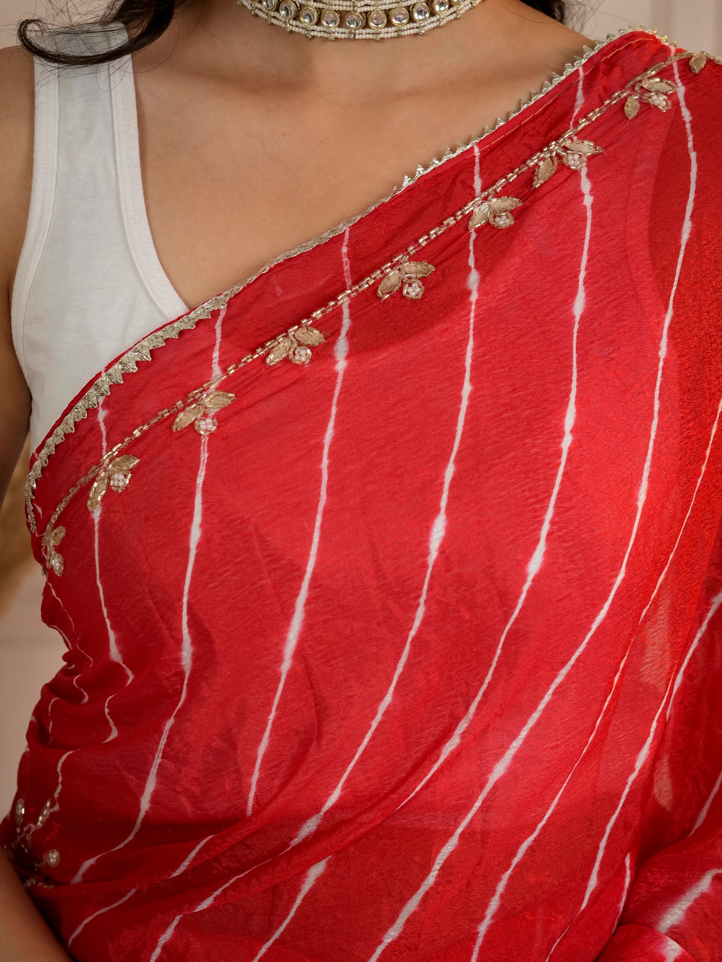 Red lehriya with hand work