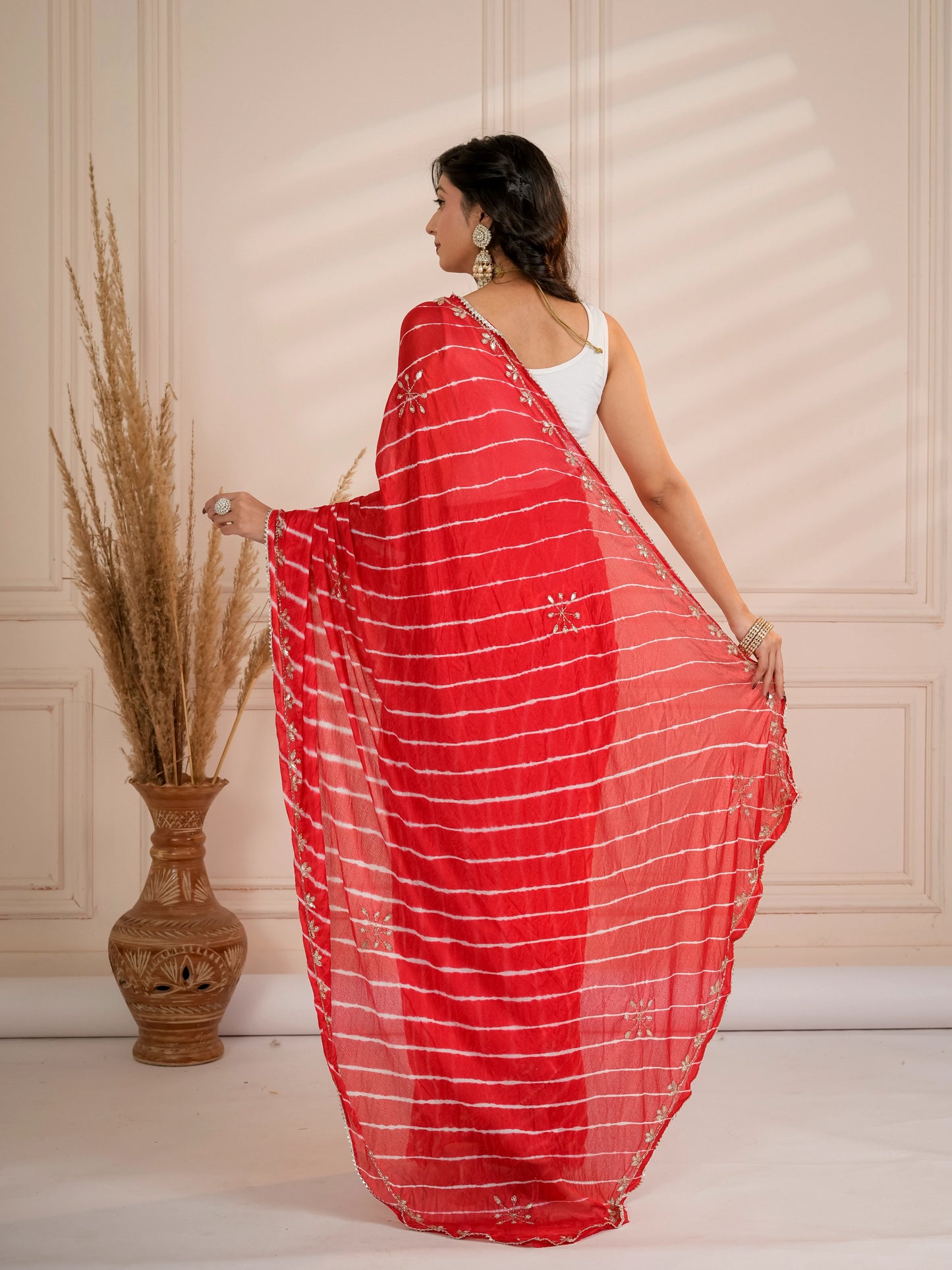 Red lehriya with hand work