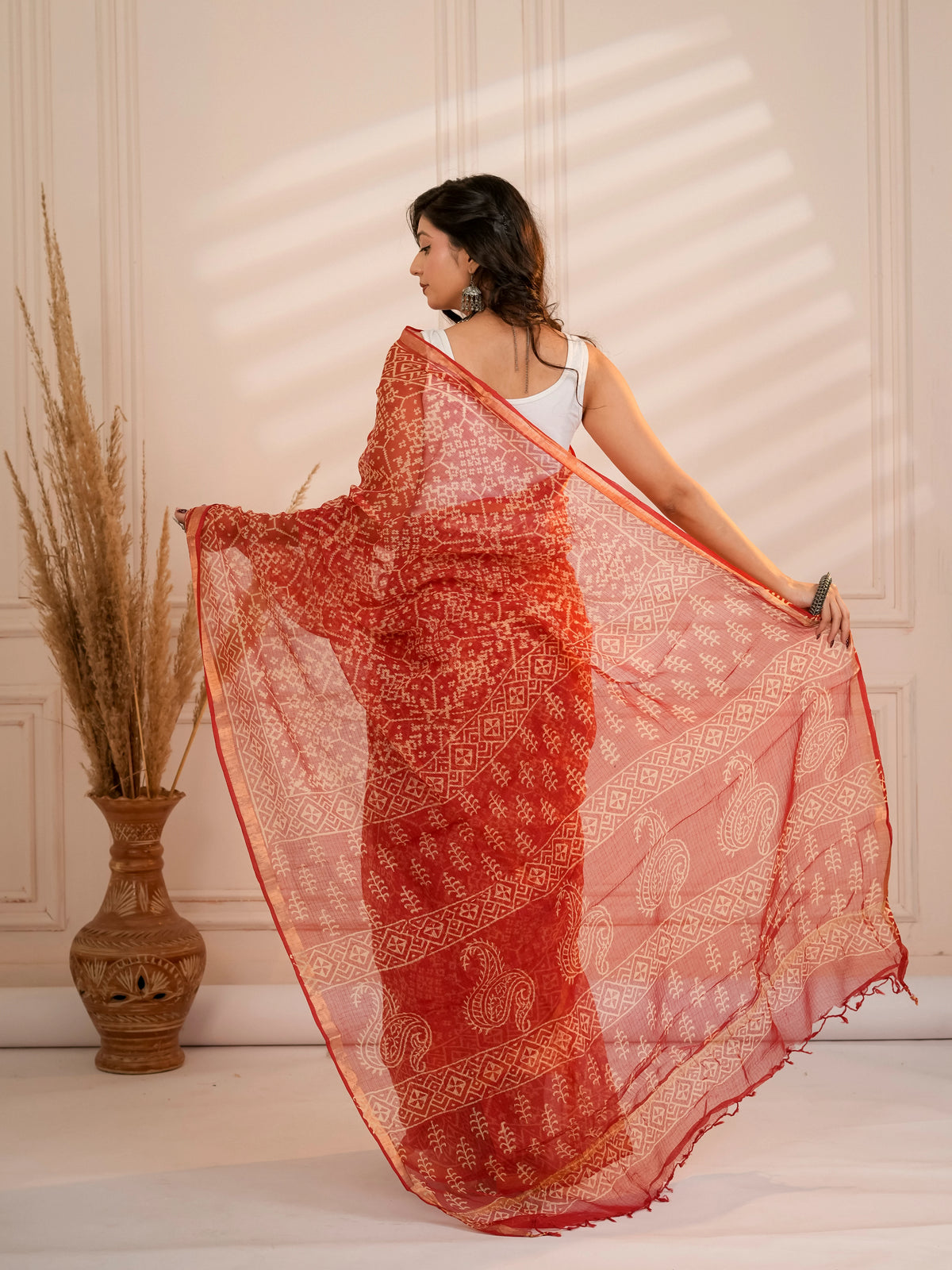 Red jaal