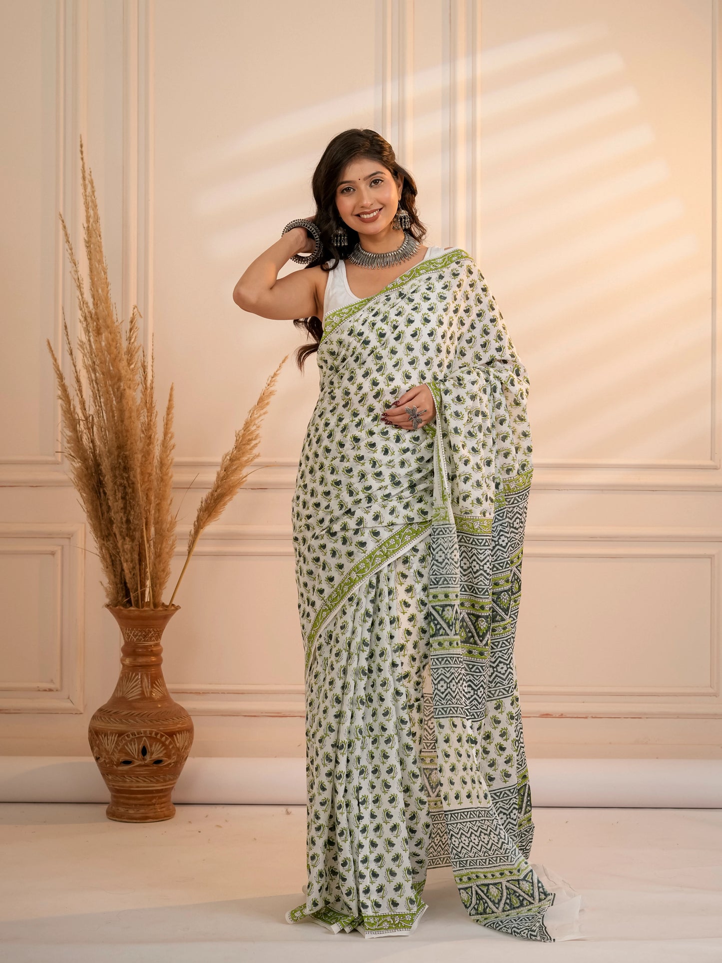 Green bootie pure mul saree