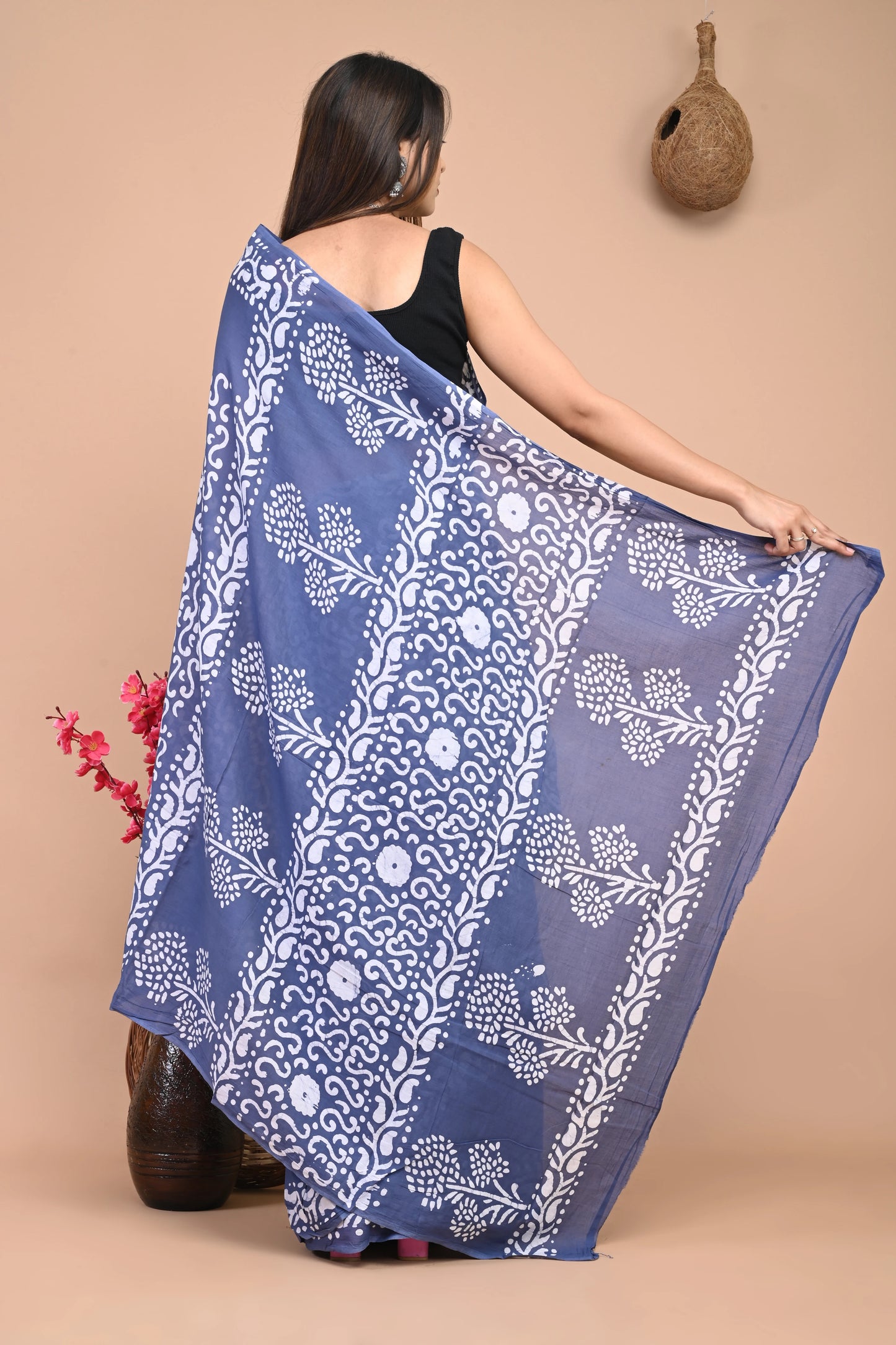 Hand Block Printed Mul Cotton Saree (Batik)