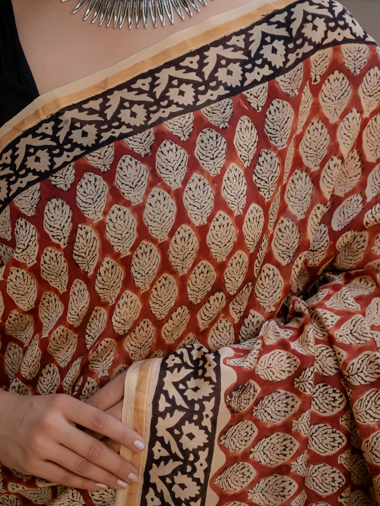 Bagru red bootie silk saree