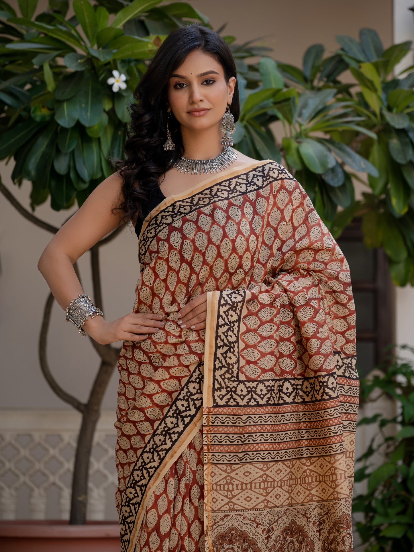 Bagru red bootie silk saree